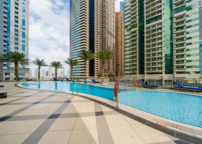 Modern & Bright 1 Bedroom Marina Apartment